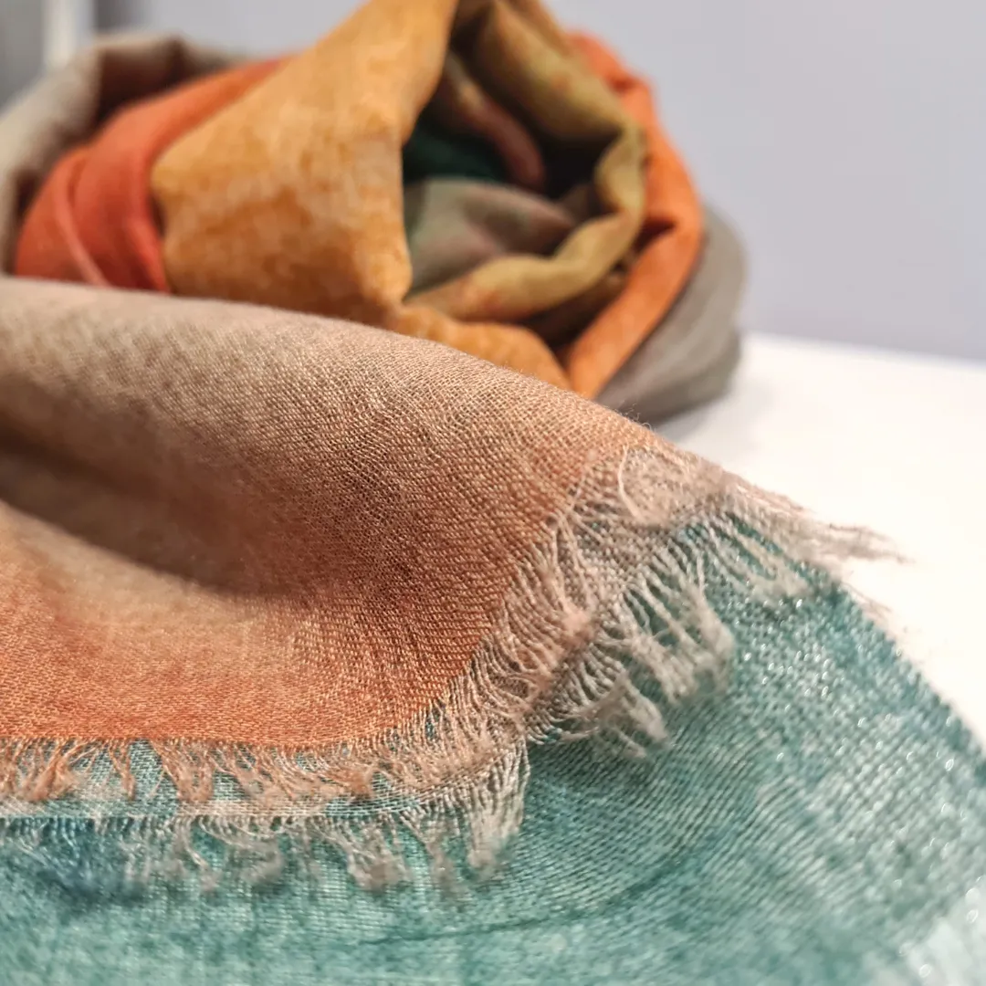 GREEN RUST SCARF