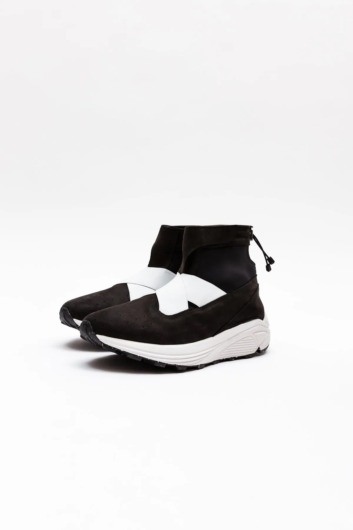 La Pola High Top Classic Sneaker - Black/White