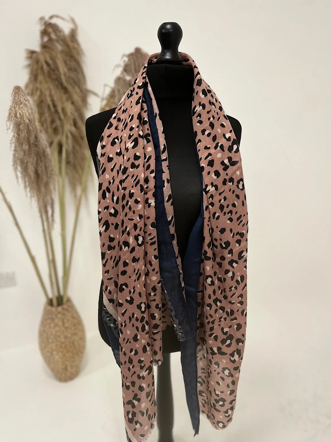 Speckle Animal Scarf