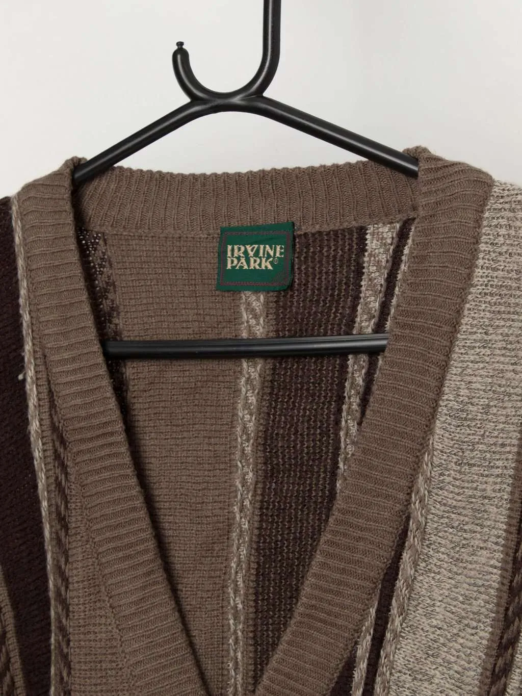 Vintage Grandad cardigan in brown with 3D knit pattern – Medium / Large